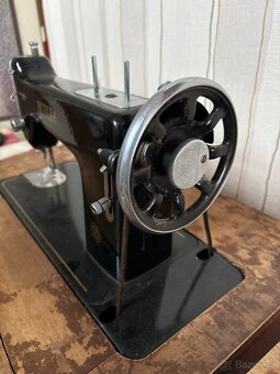 Mechanický šicí stroj Zetina - 2