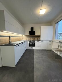 Milovice, pronájem bytu 3+1 s lodžií, 65 m2, okr. Nymburk. - 2