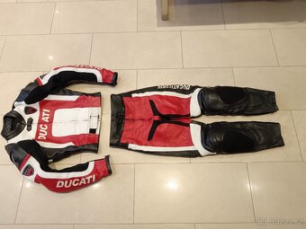 Ducati Corse-Dámská kožená moto kombinéza, dvoudílná - 2
