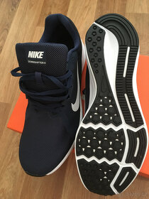 Tenisky Nike 9,5 - NOVÉ - 2