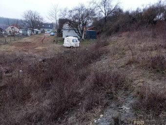 Prodej stavebního pozemku v osobním vlastnictví v Podlešíně, - 2