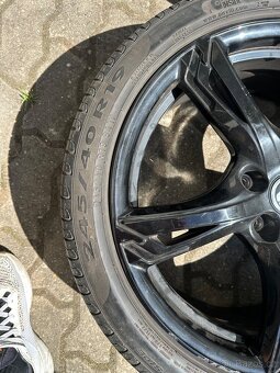 5x112 r19 225/40r19 letni - 2