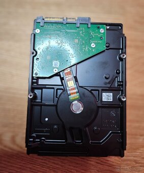 Prodám Seagate BarraCuda 4TB (2 kusy) – Skoro nepoužité - 2