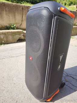 JBL 710 - 2