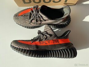 ADIDAS YEEZY BOOST 350 V2 eur 44 Carbon Beluga - 2