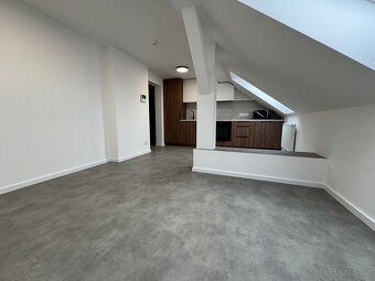 Pronájem bytu 3+KK, 57 m², ulice Novosedlická, Teplice - 2