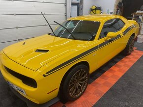Dodge Challenger 2017 GT AWD 4x4 - 2