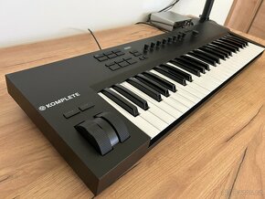 Native Instruments Komplete Kontrol A49 - 2