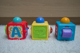 Akční kostky Fisher Price - 2