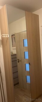 Šatní skříň - 2