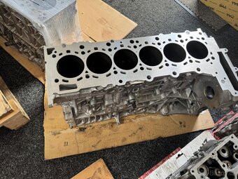 Blok motoru BMW N57D30 + nová kliková hřídel - 2
