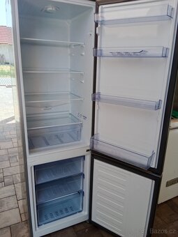 Lednice s mrazakem Beko - 2