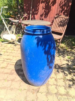 Plastova nadoba 200l - 2