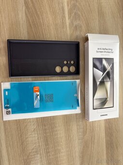 Prodám orig. kryt a orig. folii na Samsung Galaxy S 24 Ultra - 2