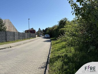 Pozemek 1680 m², Praha, Šeberov - 2