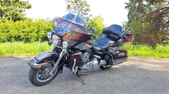 Harley-Davidson FLHTCU Ultra Classic Electra Glide - 2