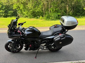 Yamaha FZ6 Fazer - 2