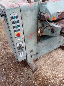 Čtyřstranná frézka TOS - 2