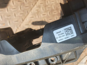 BMW E87 E90 E91 E92 E93 Náhradní díly - 2