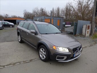 Volvo XC70 2,4 D 4X4, PLNÝ SERVIS, TOP - 2