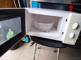 Mikrovlnná trouba Samsung - 2