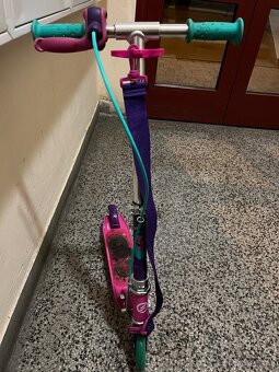 Dětská koloběžka Oxelo s brzdou - 2