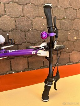 Woom 4 s přilbou zdarma - 2