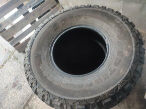 Terénní pneu 33x12,5 R15 - 2