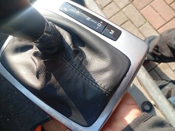 MERCEDES BENZ E, C207 COUPE ŘADÍCÍ PÁKA NA AUTOMAT Z RV 2010 - 2