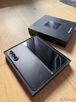 Samsung Galaxy Z Fold 5 512GB Černý - 2