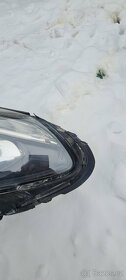 Mercedes B w246 levé led světlo - 2
