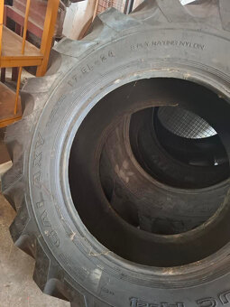 Pneu - 2