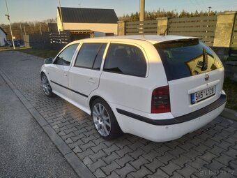 Škoda Octavia - 2