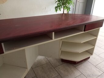 Pult,regály,vitrina za odvoz - 2