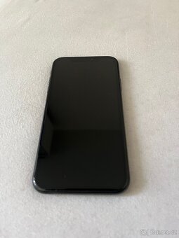 iphone xr - 2