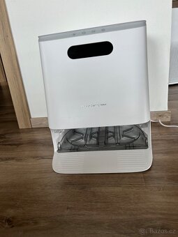 Robotický vysavač Roidmi EVA - TOP stav - 2