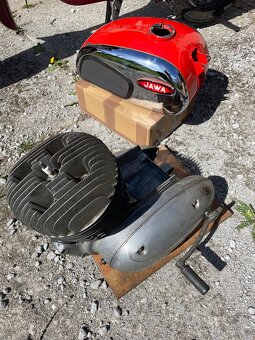 Motor Jawa 250/590 Sport - 2
