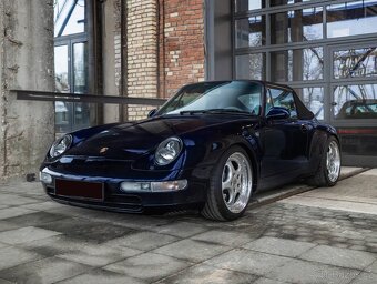 Porsche 993 Carrera Cabriolet z roku 1994 - 2