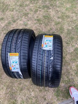 285 35 18 Nové Pirelli - 2