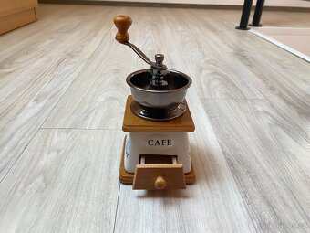 Keramický ruční mlýnek na kávu - 2