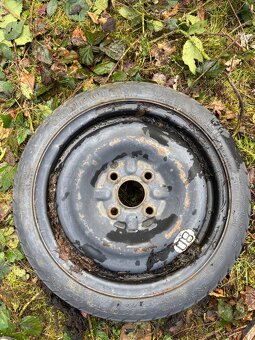 Rezervní kolo Toyota Yaris - 2