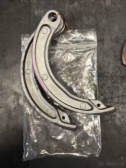 Startovací čelisti Babetta - 2