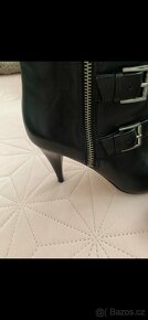 LUXUSNÍ DÁMSKÉ BOTY MICHAEL KORS - 2