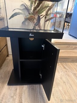 Akvárium 60l a skřínku - 2