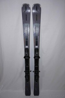 Carvingové lyže Atomic Redster Q7 23/24 - 2