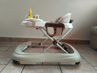 Dětské chodítko - 2