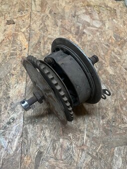 Brzdové štíty Jawa/čz - 2