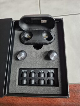 Prodám sluchátka Technics EAH-AZ70W - 2