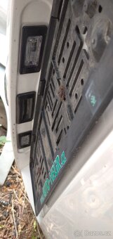 Páté dveře fabia 2 - 2