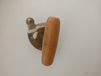 Otvírák na konzervy retro - 2